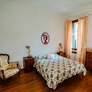 https://love-island-venice.hotelinveneto.com